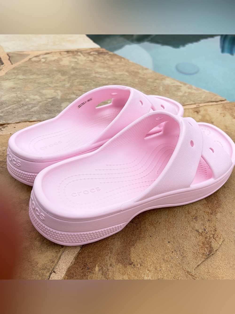 CROCS Crossband Slide Sandals in Pale Pink Size 8 - Picture 2 of 4